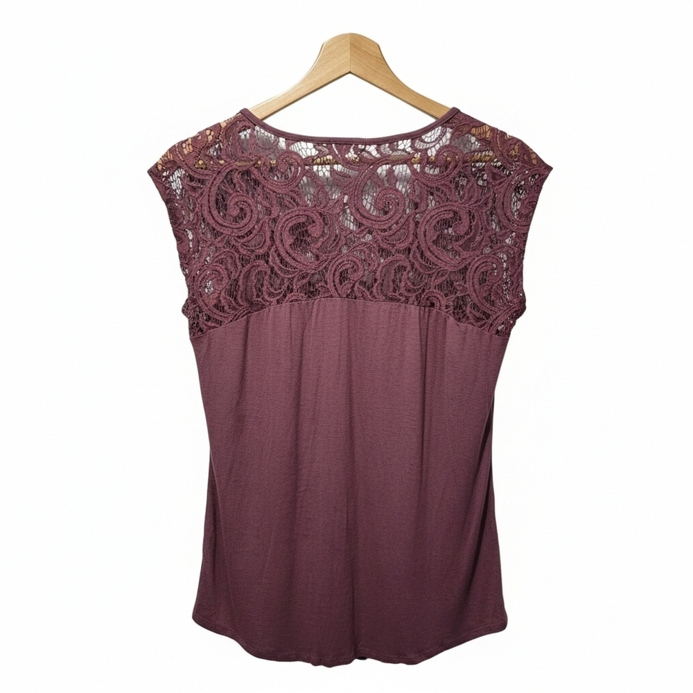 Maurices Lace Accent Blouse - Burgundy Plum Floral Casual Office Size Small - Picture 3 of 8